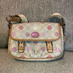 Peyton Signature Clover Coach Crossbody